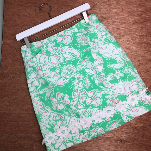 Lilly Pulitzer Dresses & Skirts - Lilly Pulitzer Corrie Skirt in Glenda Green
